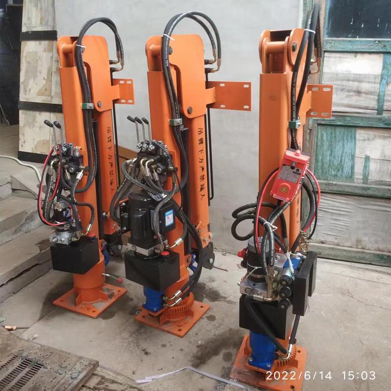 昌乐县重汽蓝牌随车吊 3.2吨 国六动力强 液压驱动 农用自卸起重机